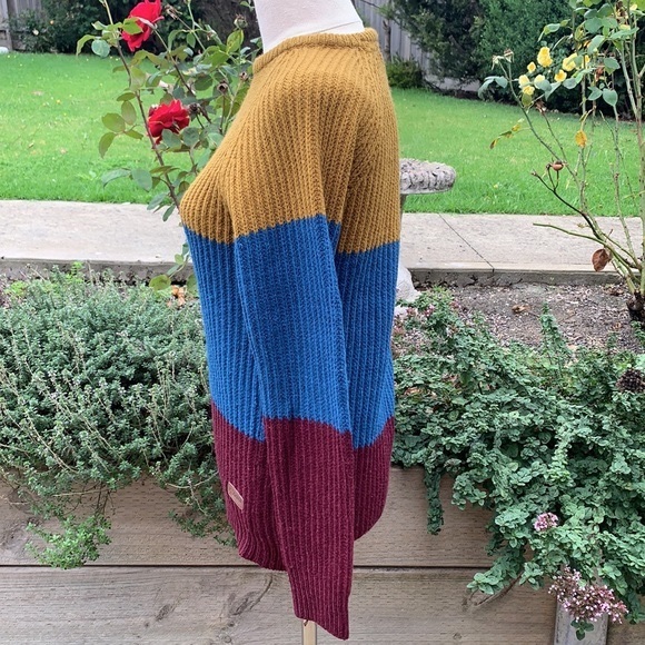 G. BOOTS | Crew neck tri-colour sweater - Picture 5 of 8